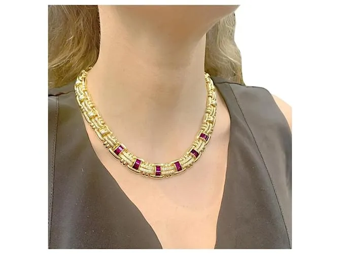 Autre Marque Collar Wempé en oro amarillo engastado con rubíes y diamantes. 