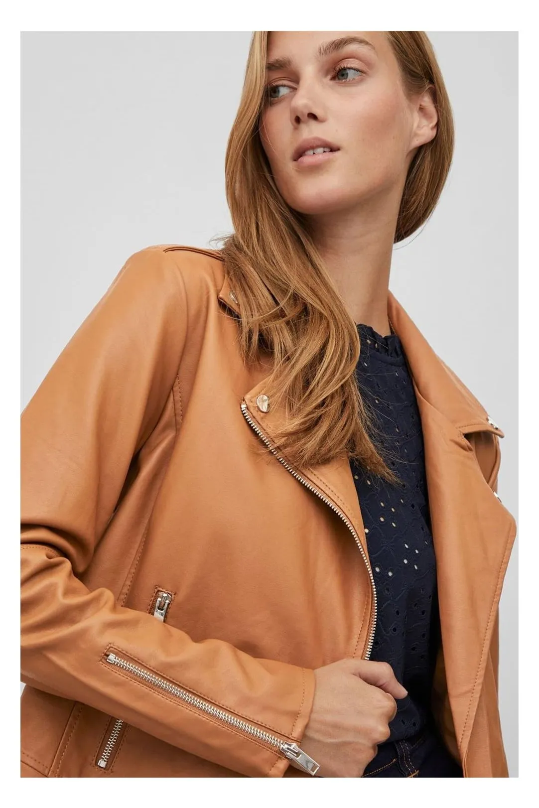 Biker efecto piel Vicara camel