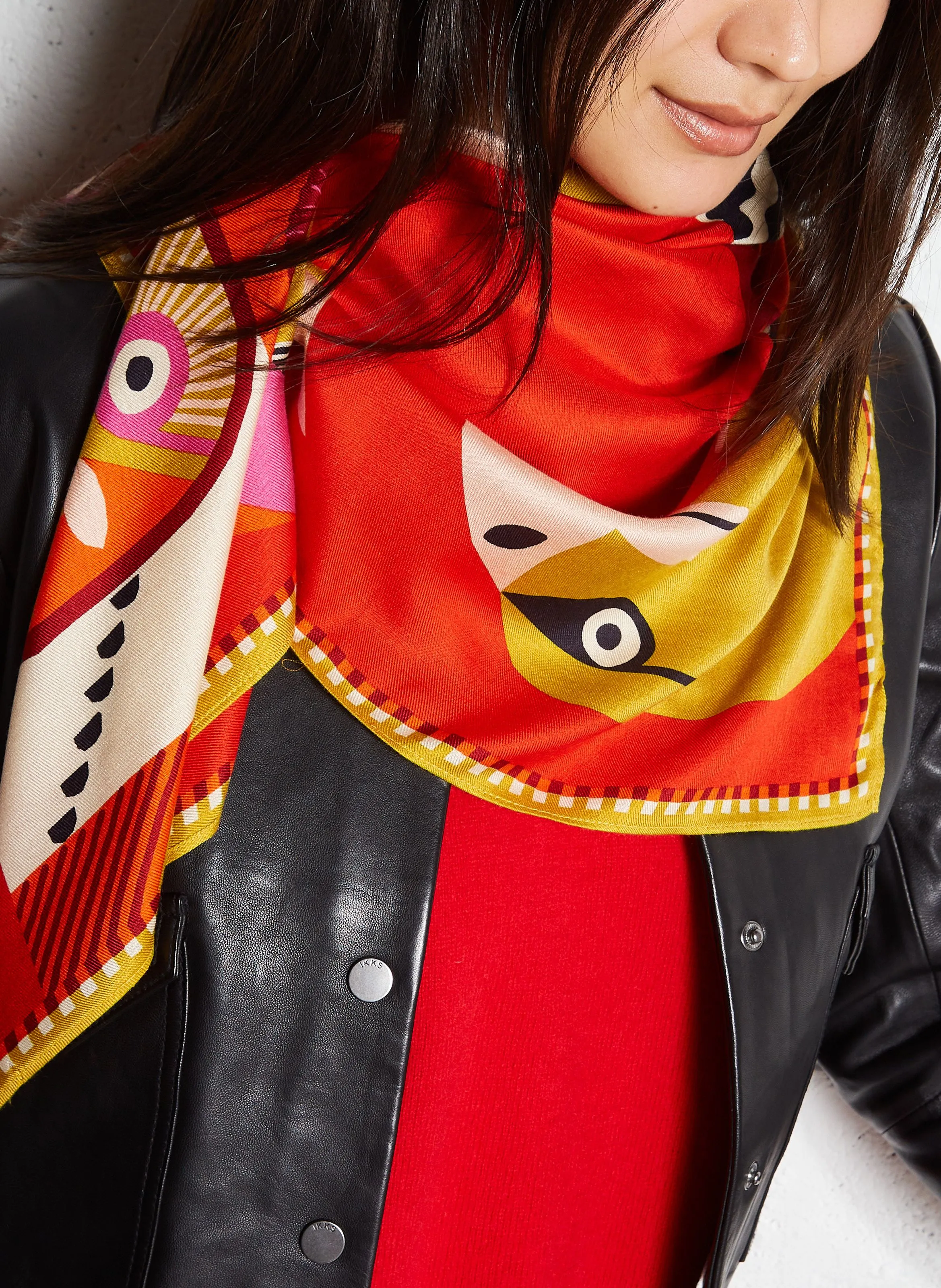 INOUI EDITIONS TRIBU - Pañuelo de seda mezclada estampado en rojo
