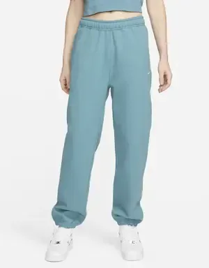 Nike Solo Swoosh